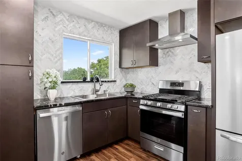 1672 S Rifle Street Aurora CO 80017