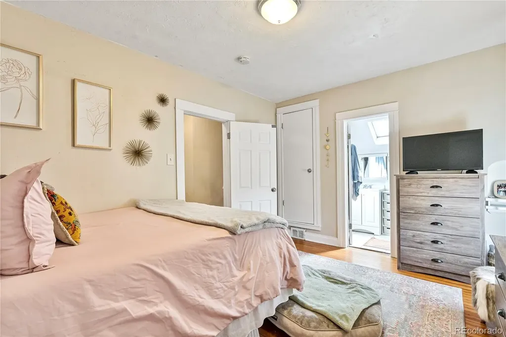 478 N Logan Street Denver CO 80203
