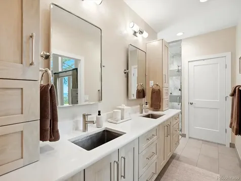 6081 Silver Thorn Run Littleton CO 80125