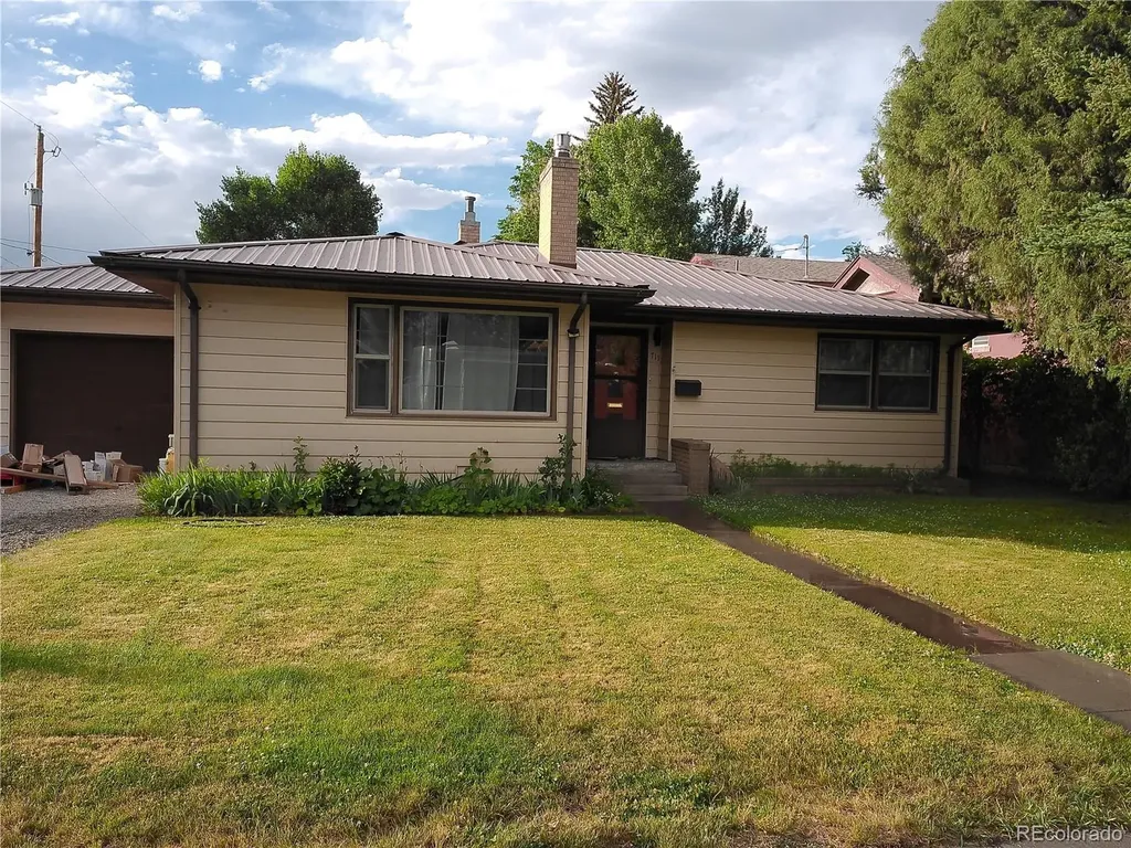 711 1st Street Alamosa CO 81101