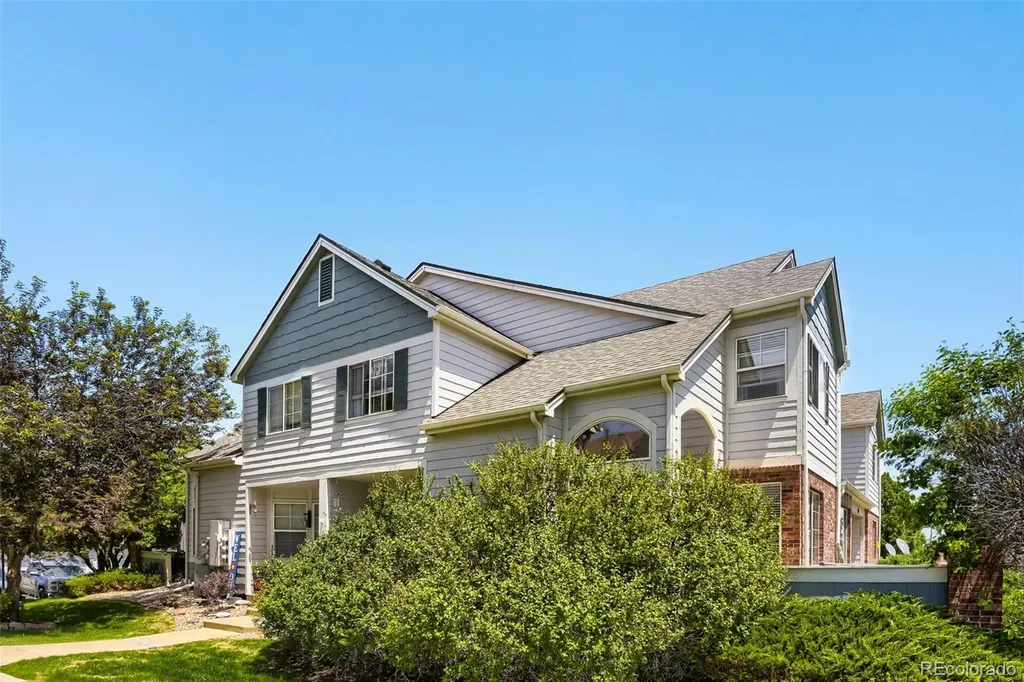 9678 Deerhorn Court Parker CO 80134