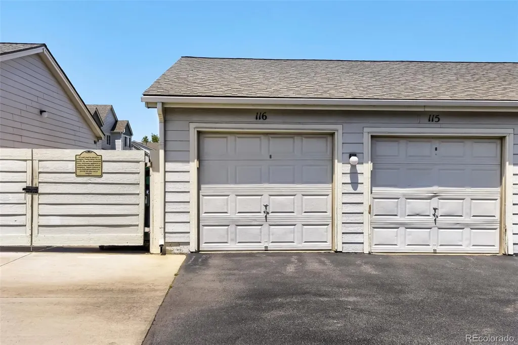 9678 Deerhorn Court Parker CO 80134