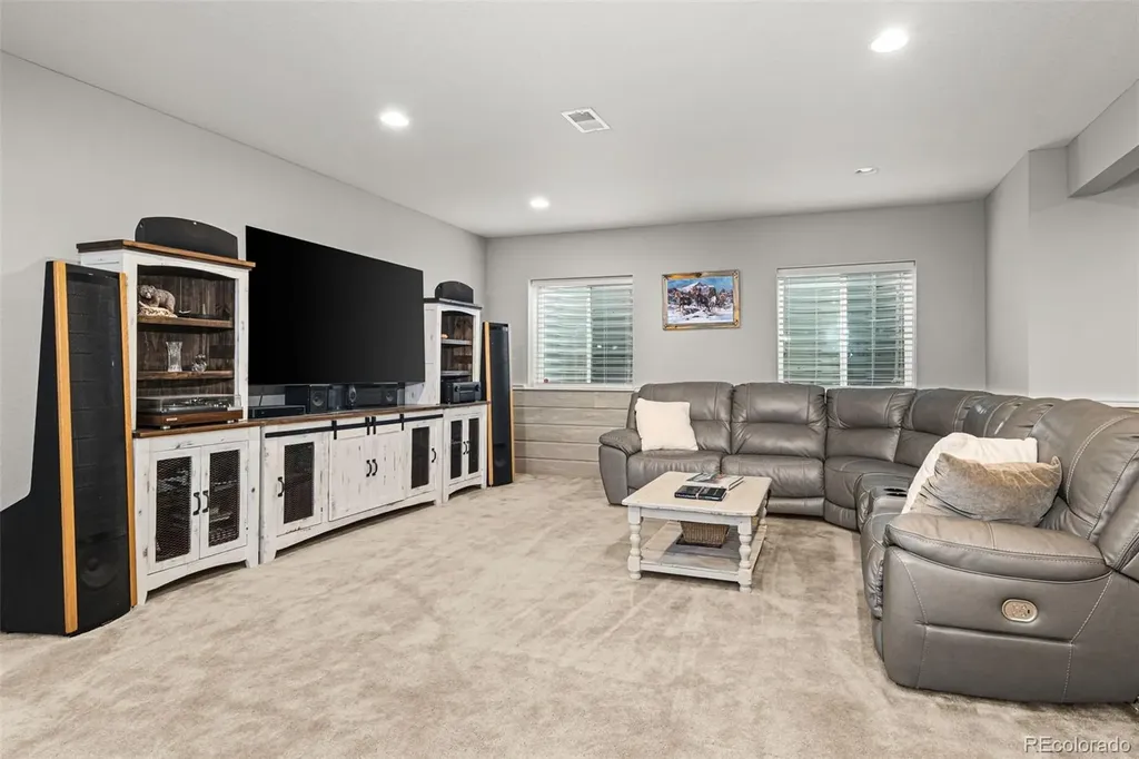 6749 Mentha Drive Castle Rock CO 80108