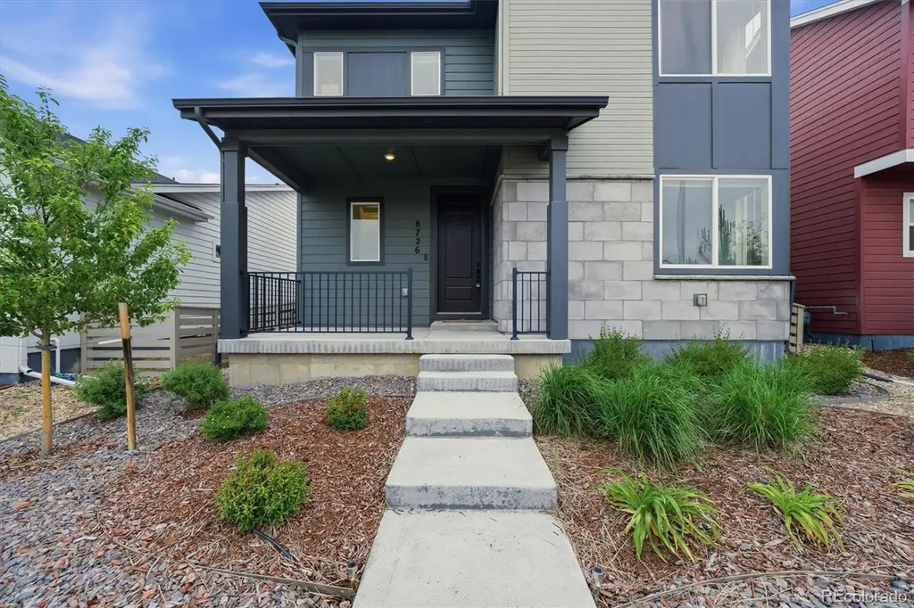 8726 Middle Fork Street Littleton CO 80125