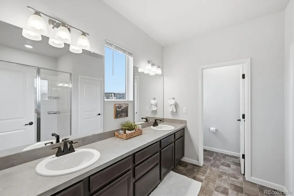8726 Middle Fork Street Littleton CO 80125