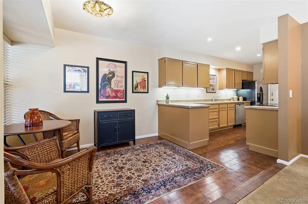 1570 S Roslyn Street Denver CO 80231