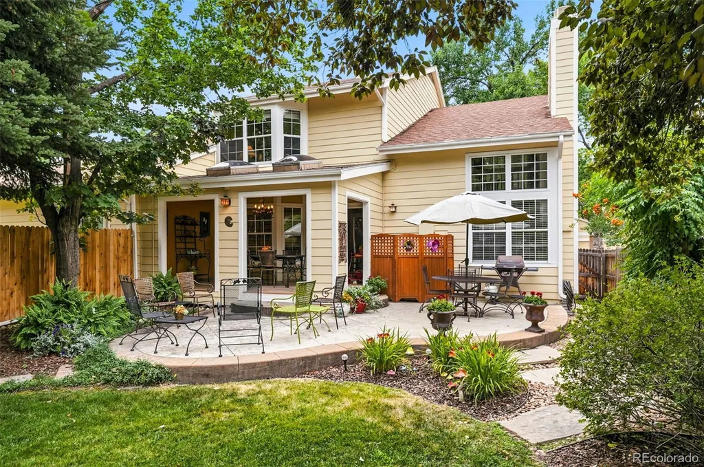 1570 S Roslyn Street Denver CO 80231