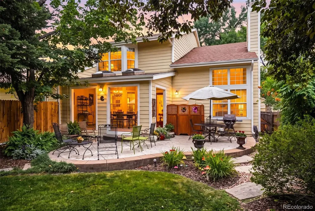 1570 S Roslyn Street Denver CO 80231