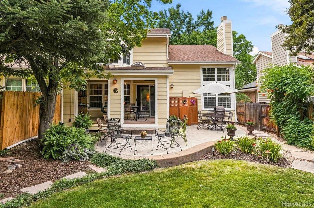 1570 S Roslyn Street Denver CO 80231