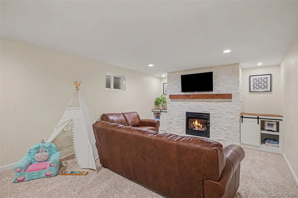 4102 W Greenwood Place Denver CO 80236