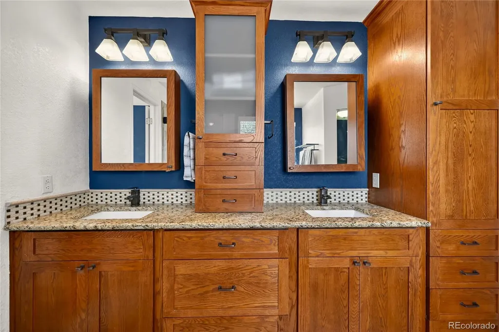 9608 Salem Court Highlands Ranch CO 80130