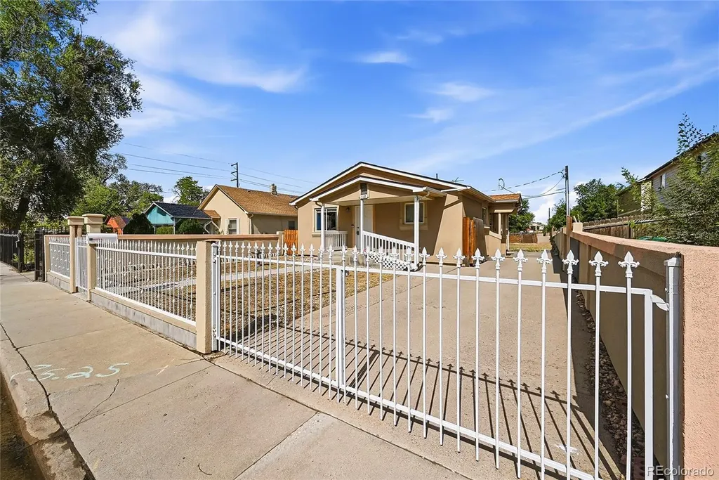518 15th Avenue Court Greeley CO 80631