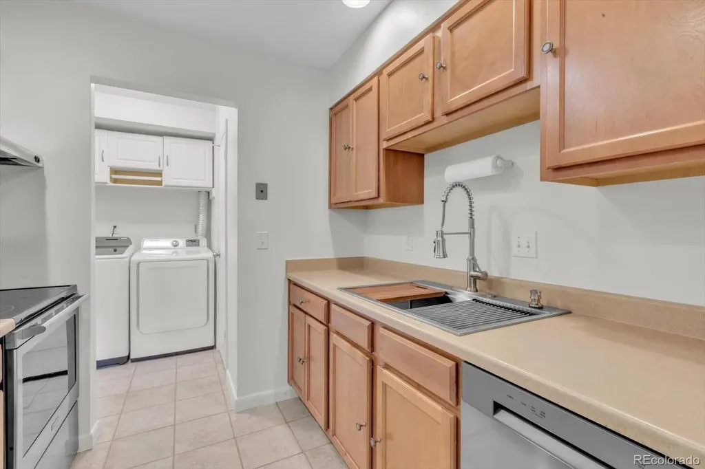 7995 E Mississippi Avenue Denver CO 80247