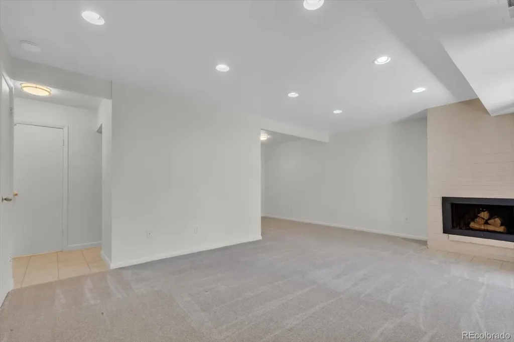7995 E Mississippi Avenue Denver CO 80247