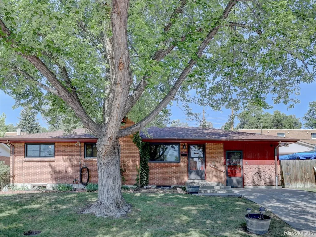 5677 S King Street Littleton CO 80123