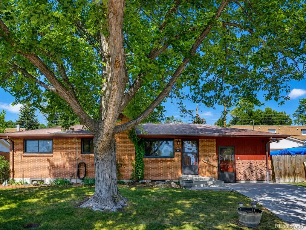5677 S King Street Littleton CO 80123