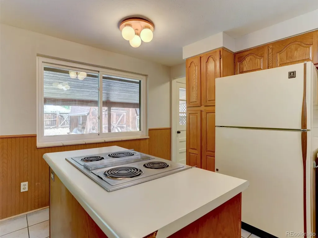 5677 S King Street Littleton CO 80123
