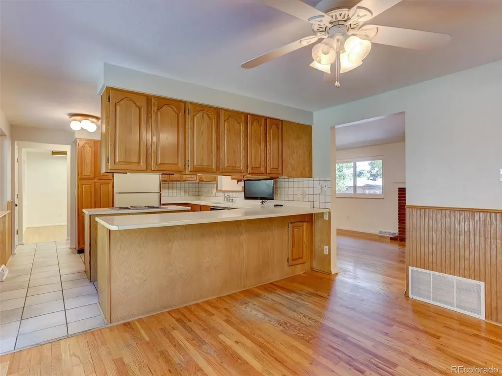 5677 S King Street Littleton CO 80123