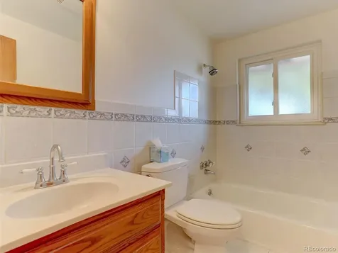 5677 S King Street Littleton CO 80123