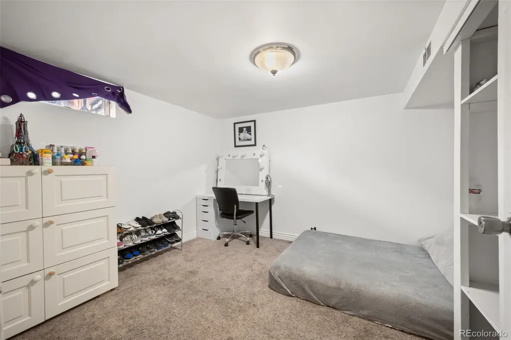 2351 Jamaica Street Aurora CO 80010