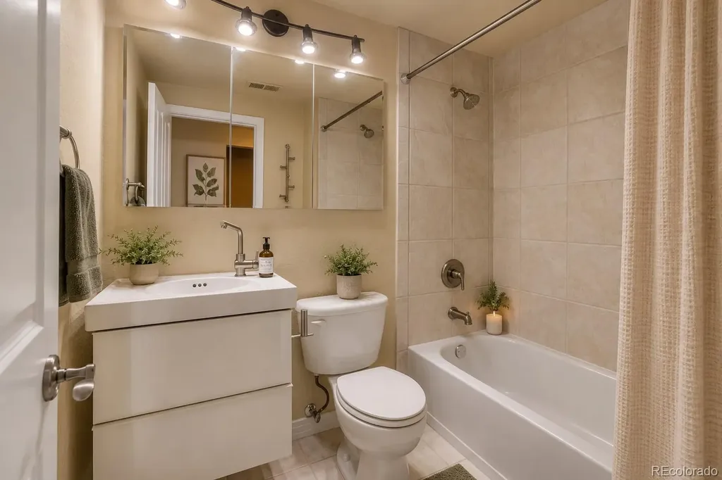 13941 E Whitaker Drive Aurora CO 80015