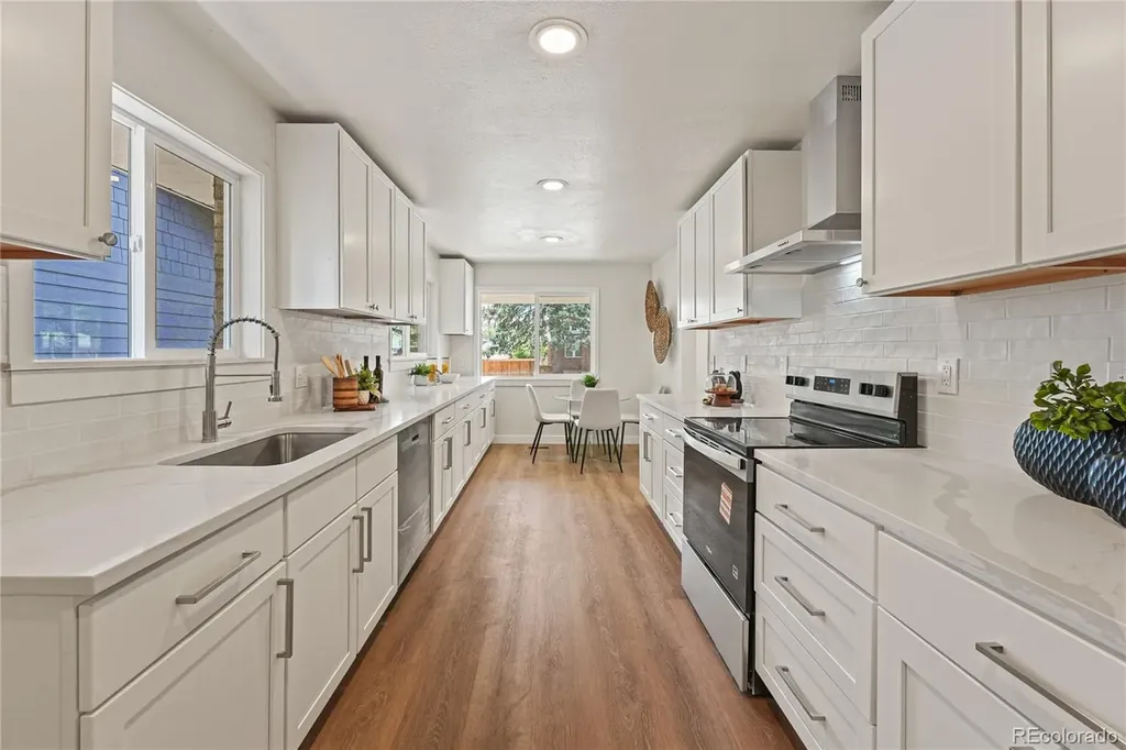 Denver CO, 2739 W 39th Avenue