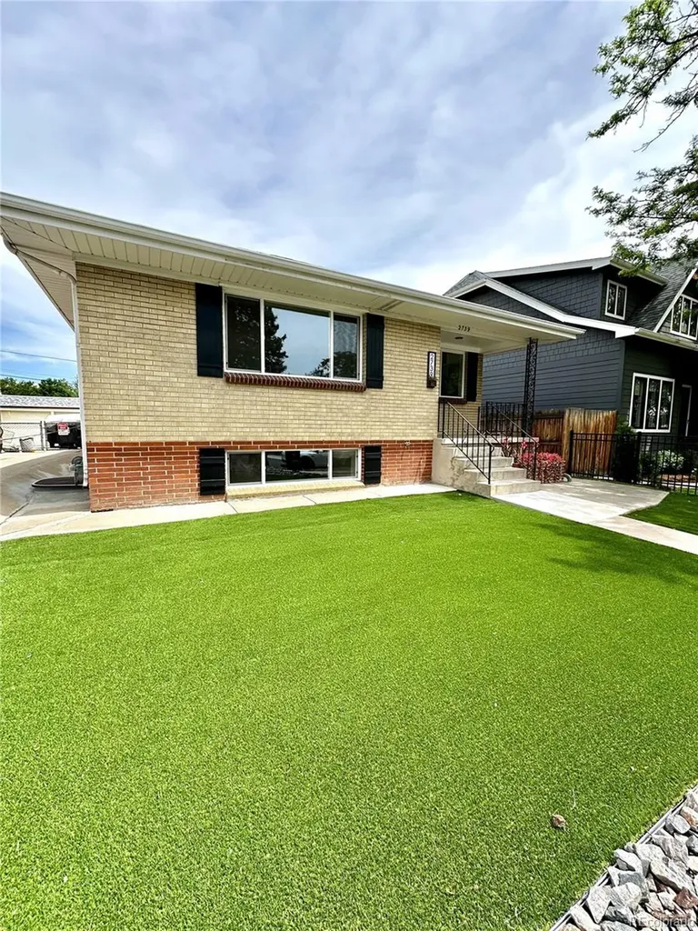 2739 W 39th Avenue Denver CO 80211