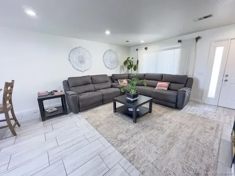 19163 E Wyoming Drive Aurora CO 80017
