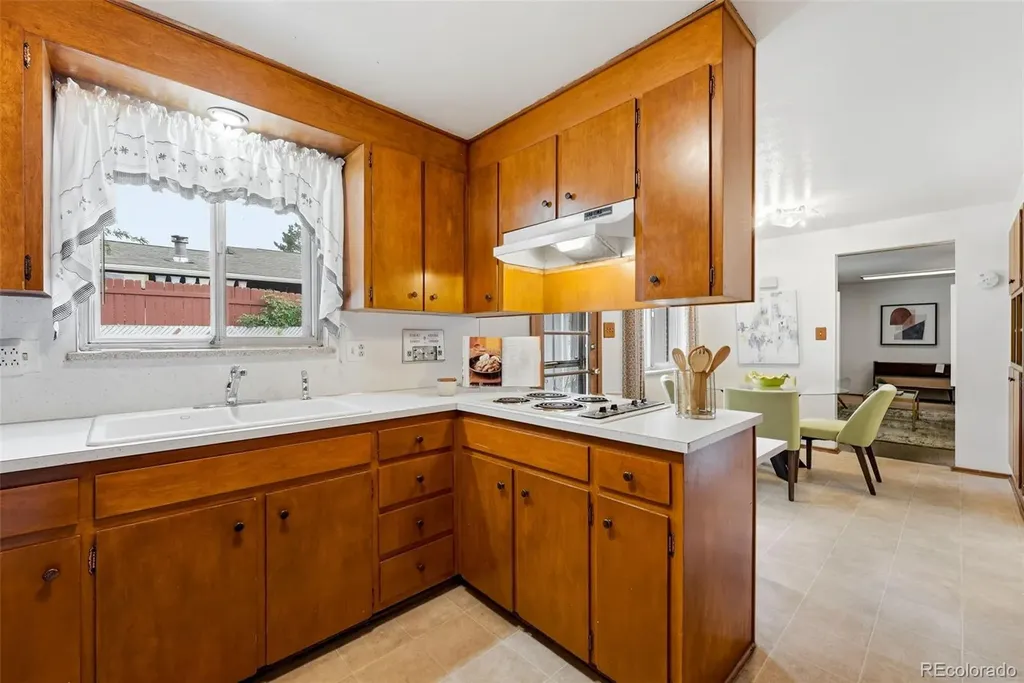 9450 W Dakota Avenue Lakewood CO 80226