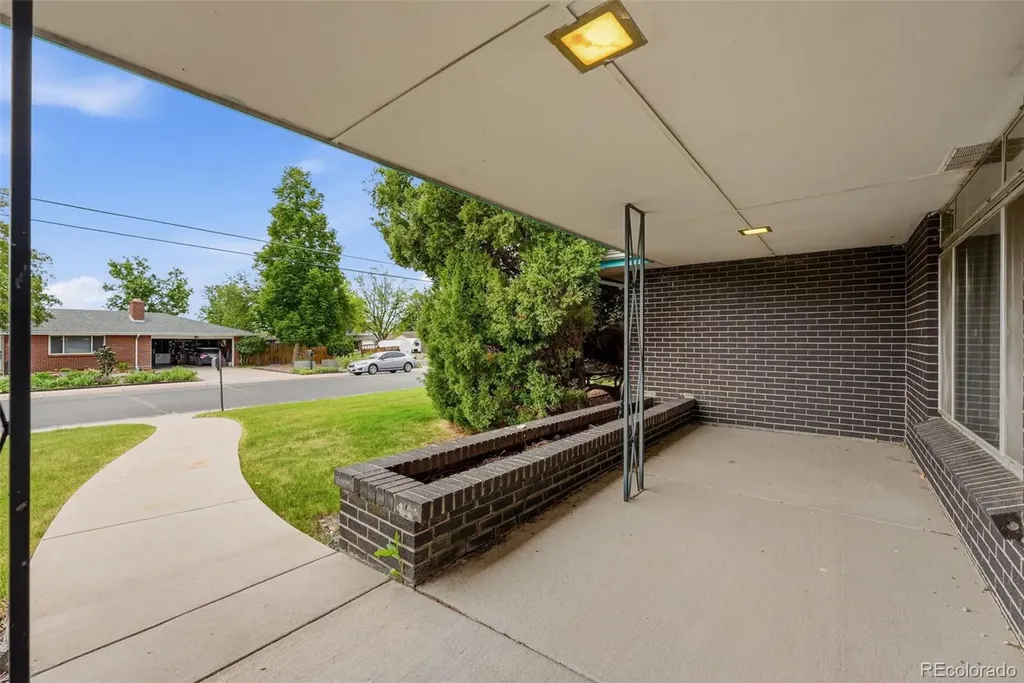 9450 W Dakota Avenue Lakewood CO 80226