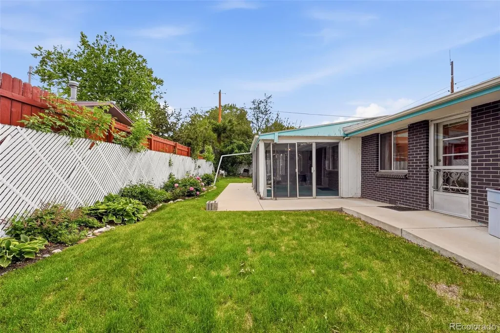 9450 W Dakota Avenue Lakewood CO 80226