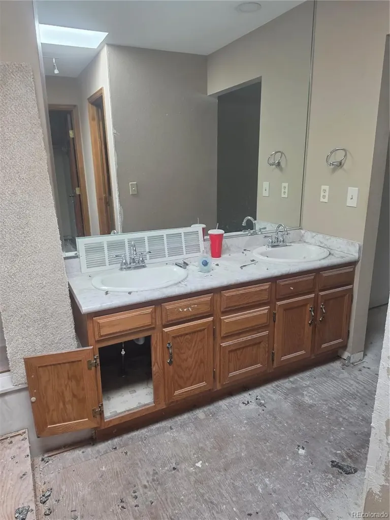 16707 E Crestline Lane Aurora CO 80015