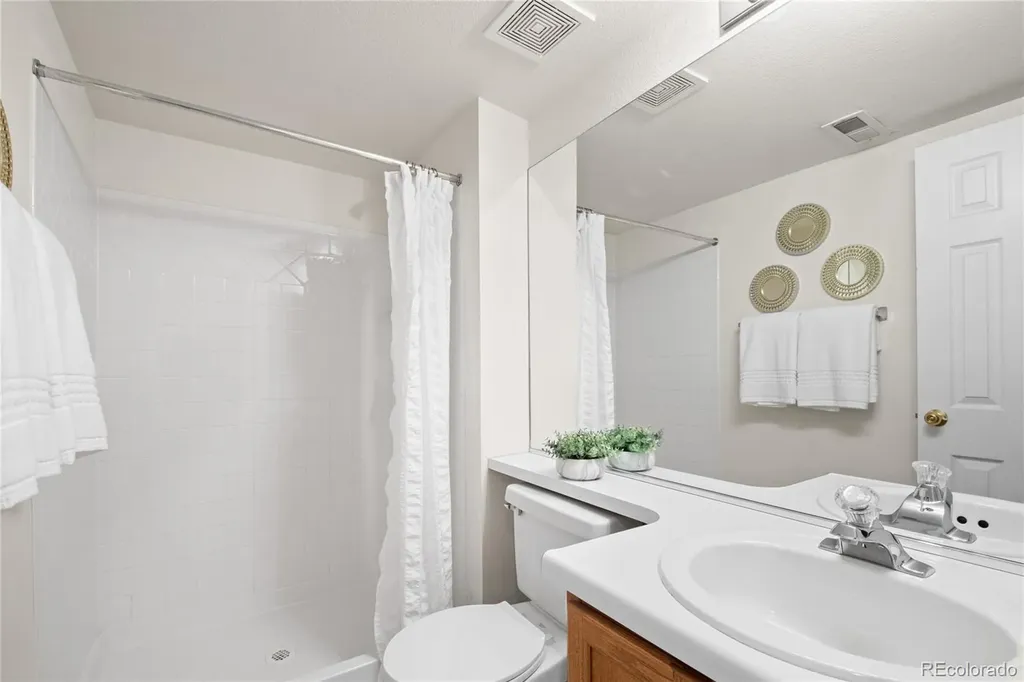 6806 Los Reyes Circle Colorado Springs CO 80918