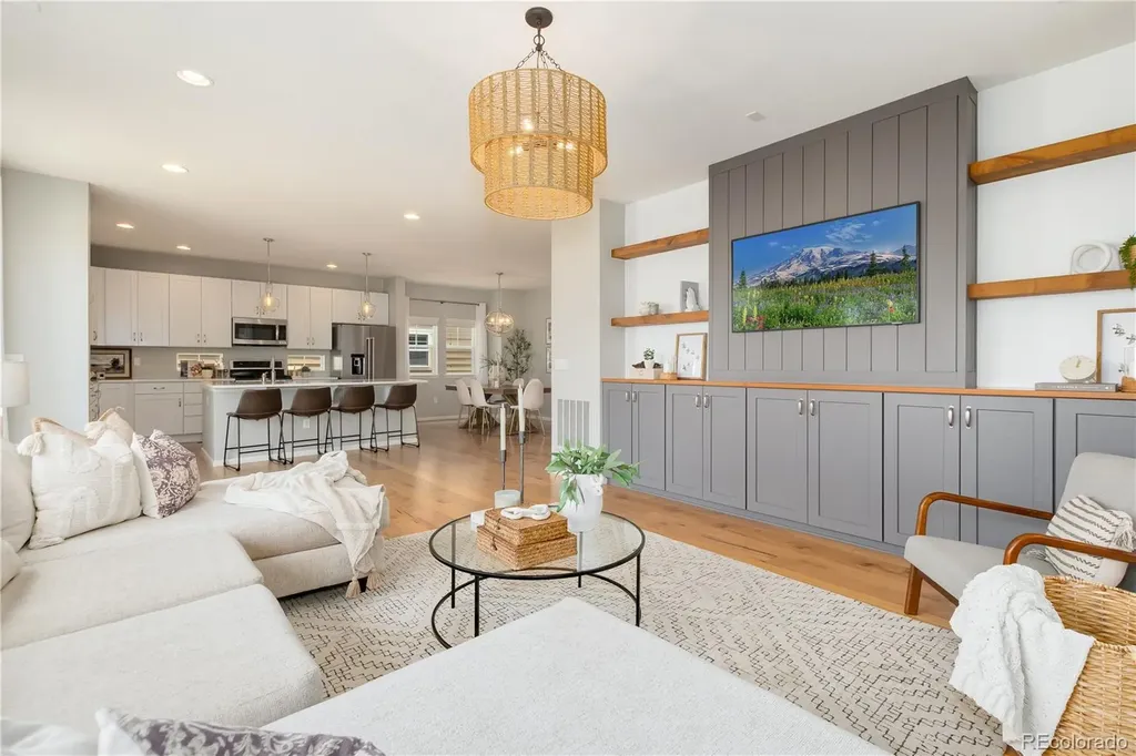 16683 Compass Way Broomfield CO 80023