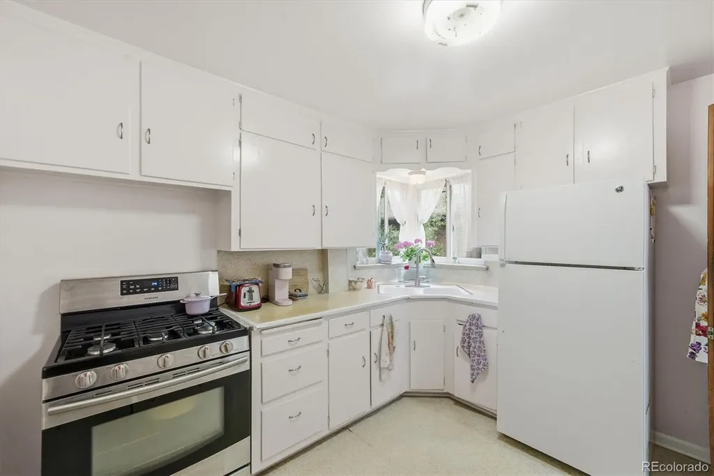 790 Elizabeth Street Denver CO 80206