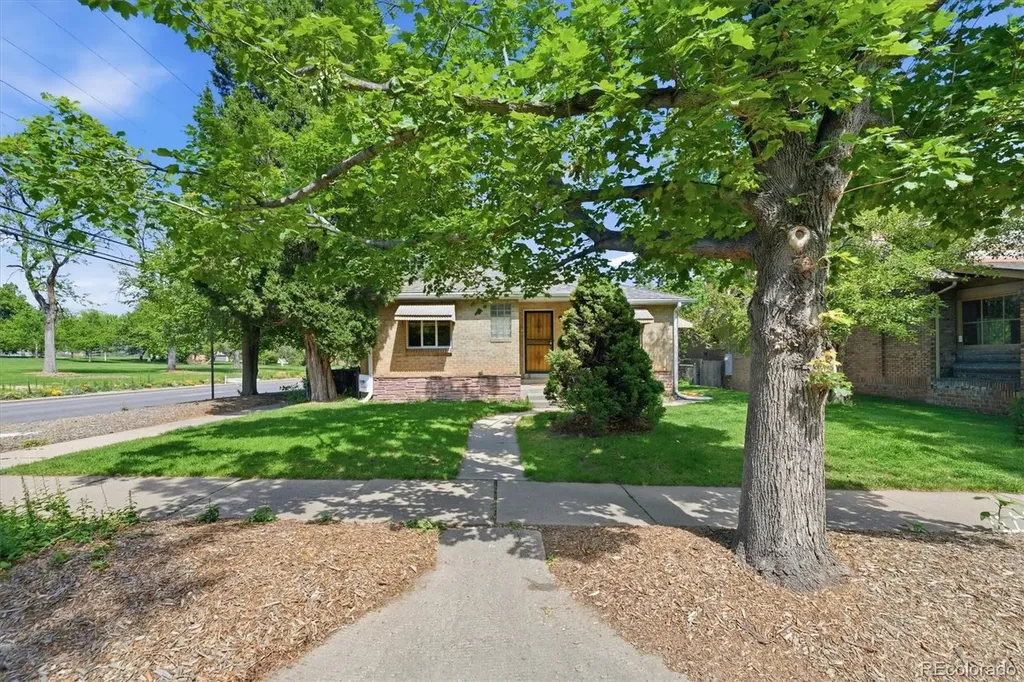 790 Elizabeth Street Denver CO 80206