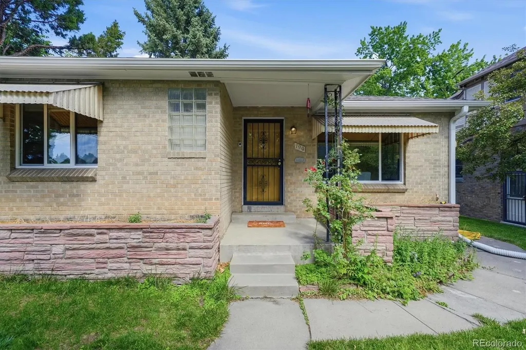 790 Elizabeth Street Denver CO 80206