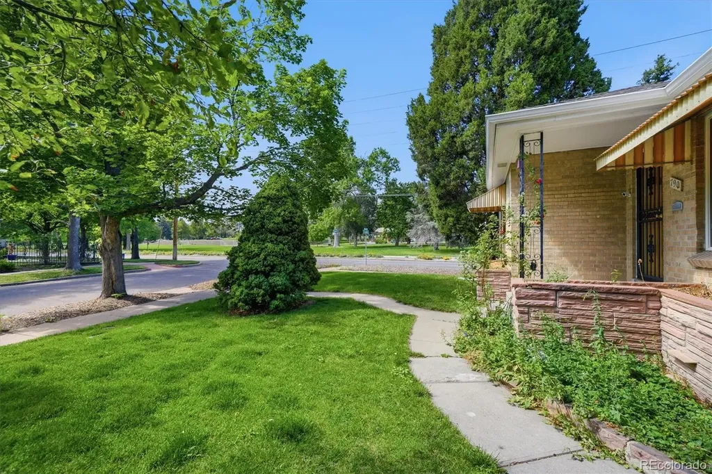 790 Elizabeth Street Denver CO 80206