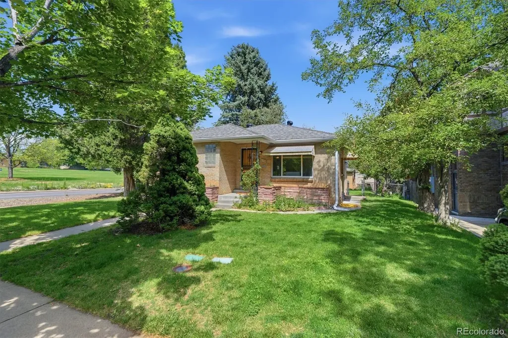 790 Elizabeth Street Denver CO 80206