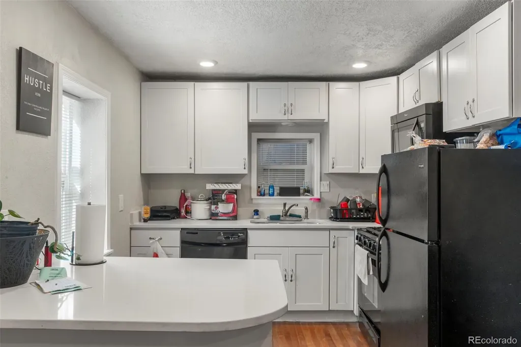 1558 Dallas Street Aurora CO 80010