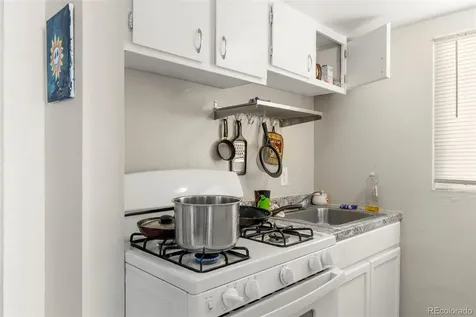 1558 Dallas Street Aurora CO 80010