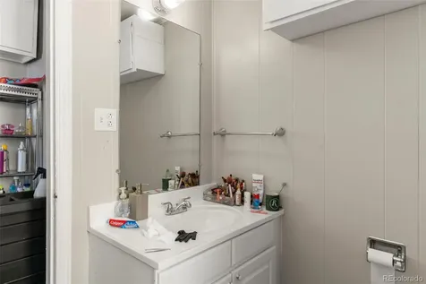 1558 Dallas Street Aurora CO 80010