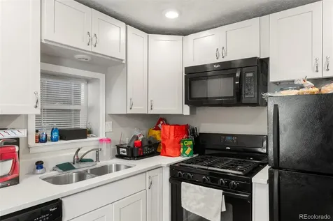 1558 Dallas Street Aurora CO 80010