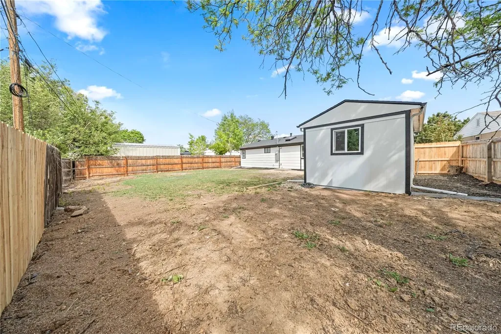 8851 Hooker Way Westminster CO 80031