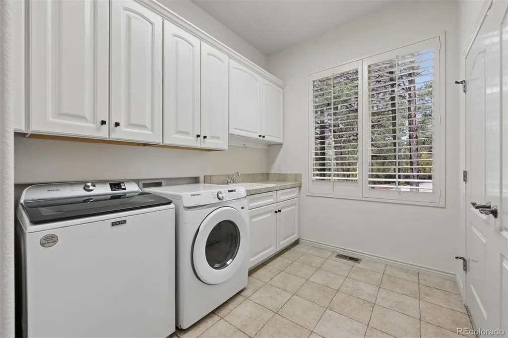 715 Silver Oak Grove Colorado Springs CO 80906