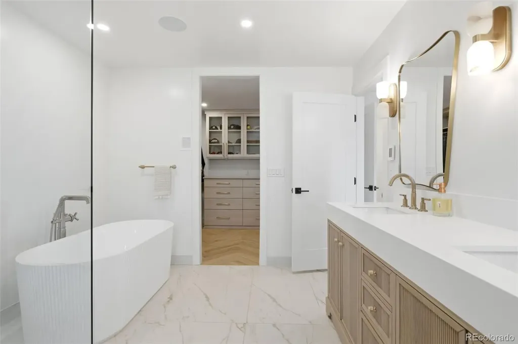 641 S Monroe Way Denver CO 80209