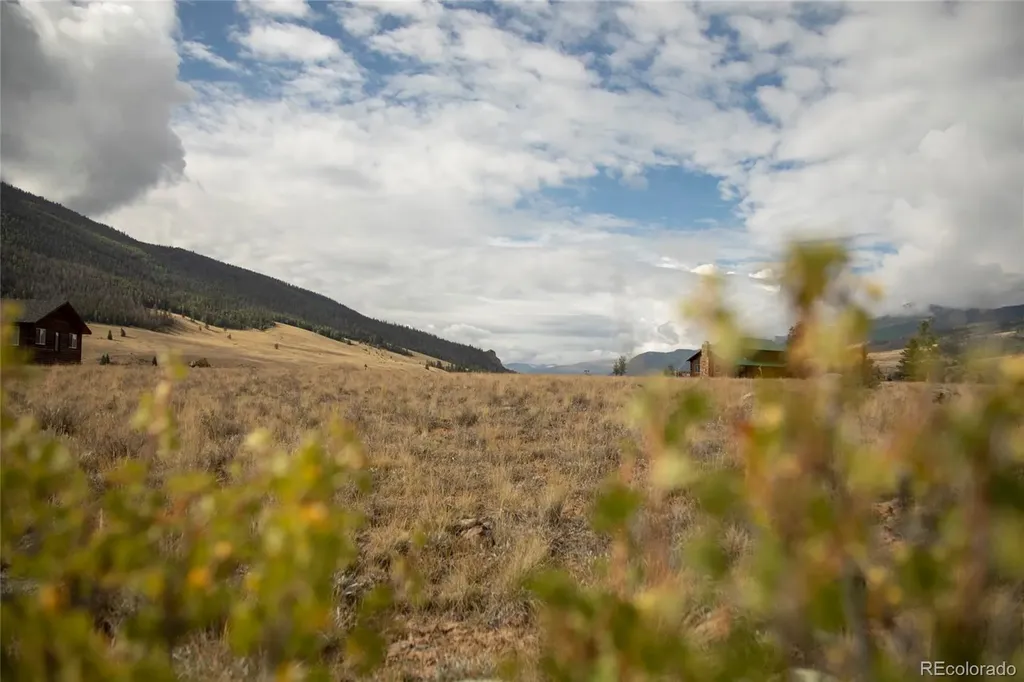 324 Moonlight Drive Creede CO 81130