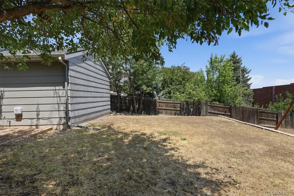 2320 E Cherrywood Drive Lafayette CO 80026