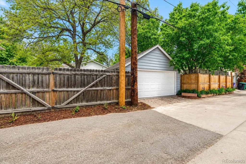 1476 S Elizabeth Street Denver CO 80210