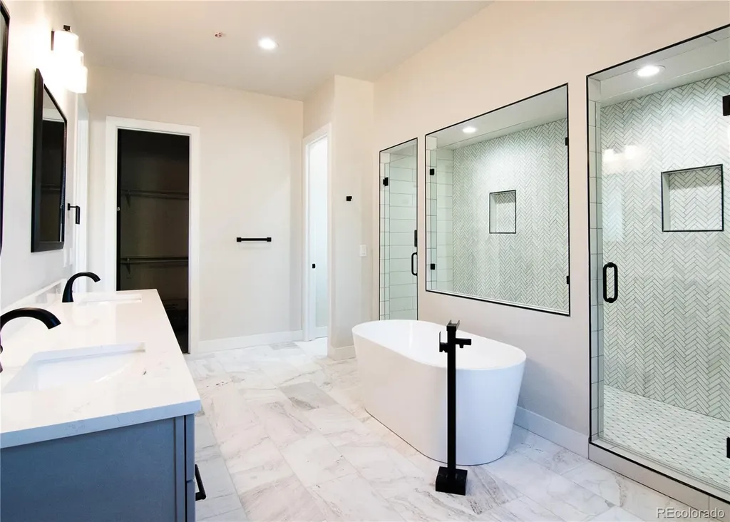3383 S Newcombe Street Lakewood CO 80227